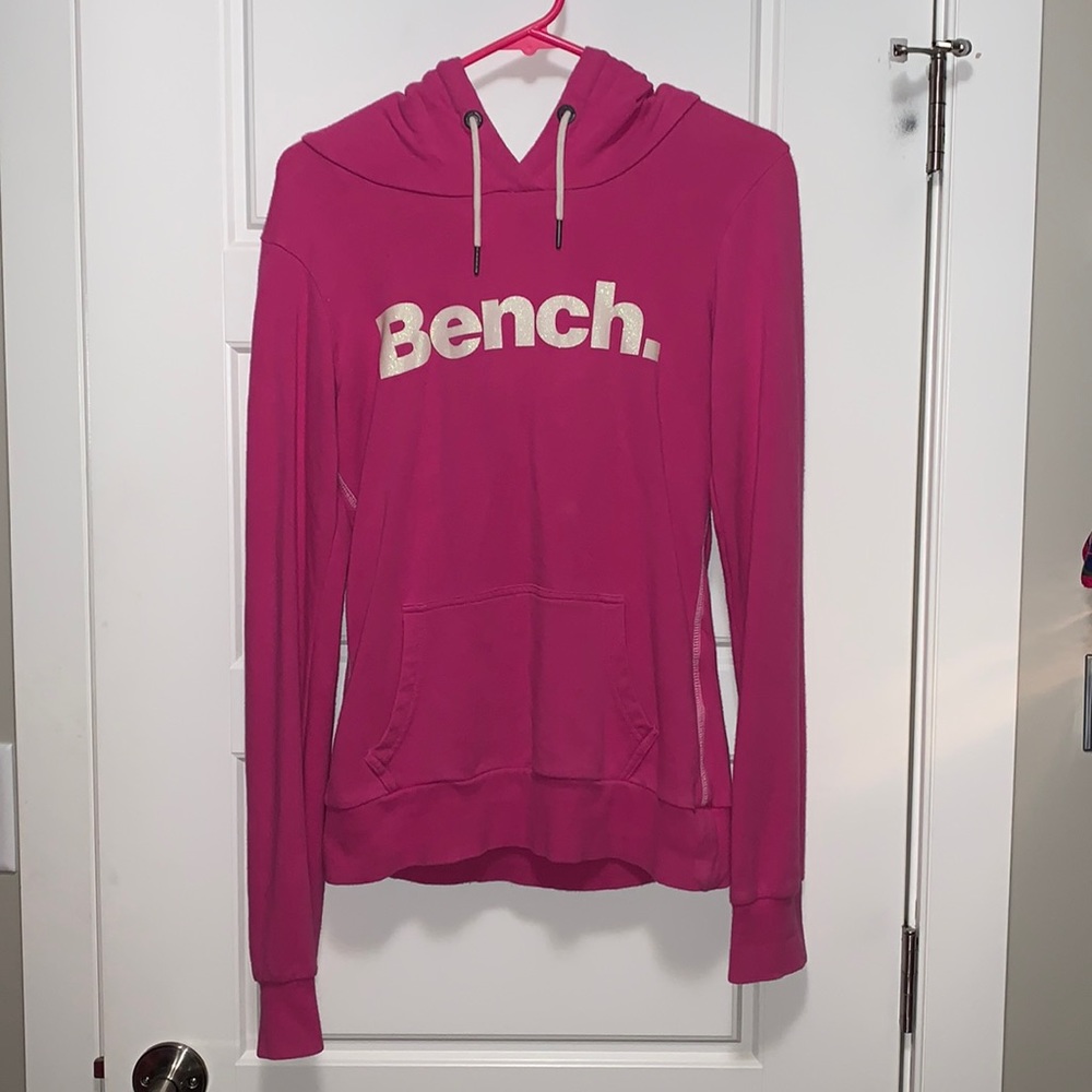 (4 for $20) BENCH Pullover Hoodie 💗🤍